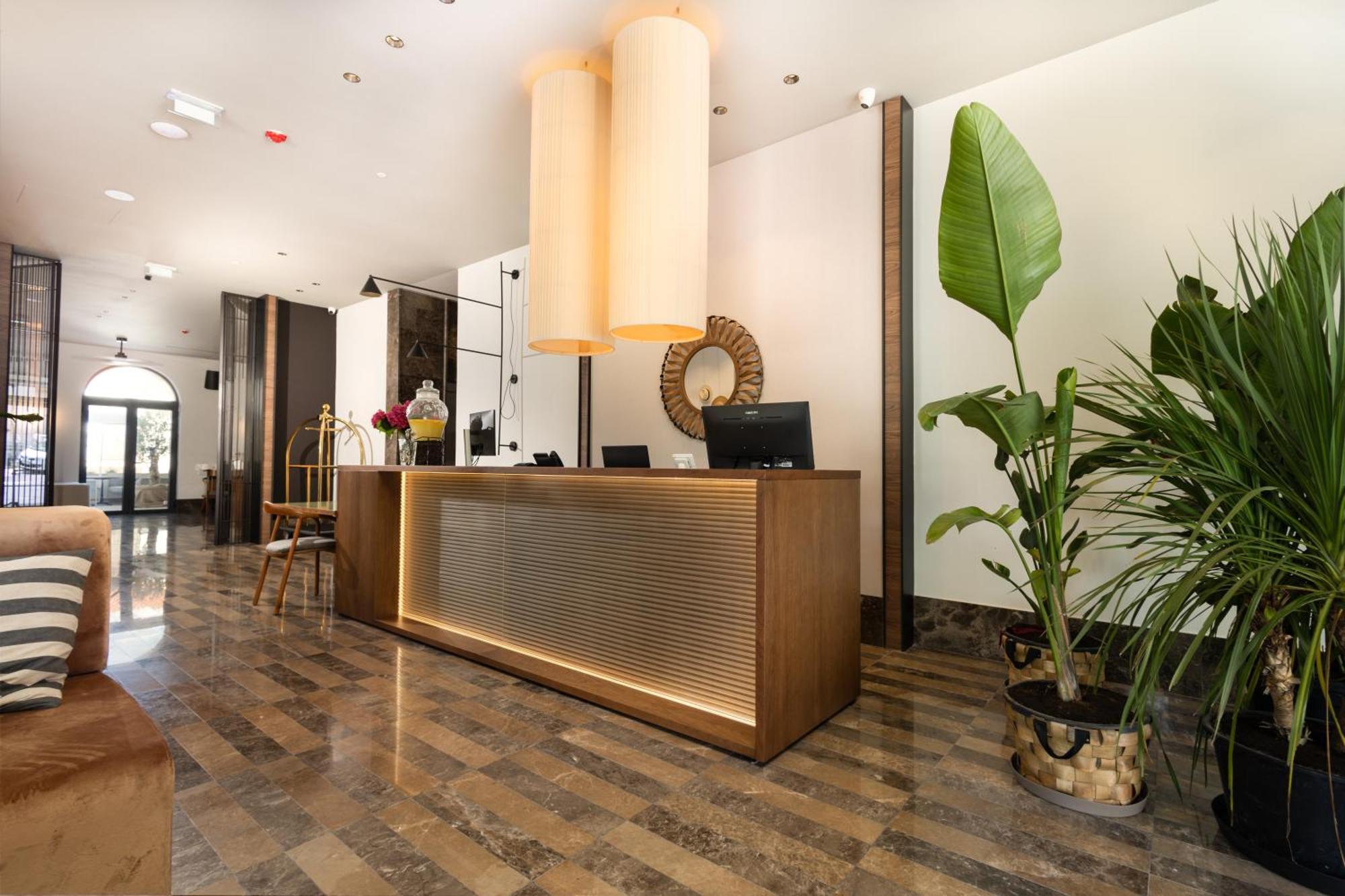 Infinity Hotel & More ブドヴァ エクステリア 写真